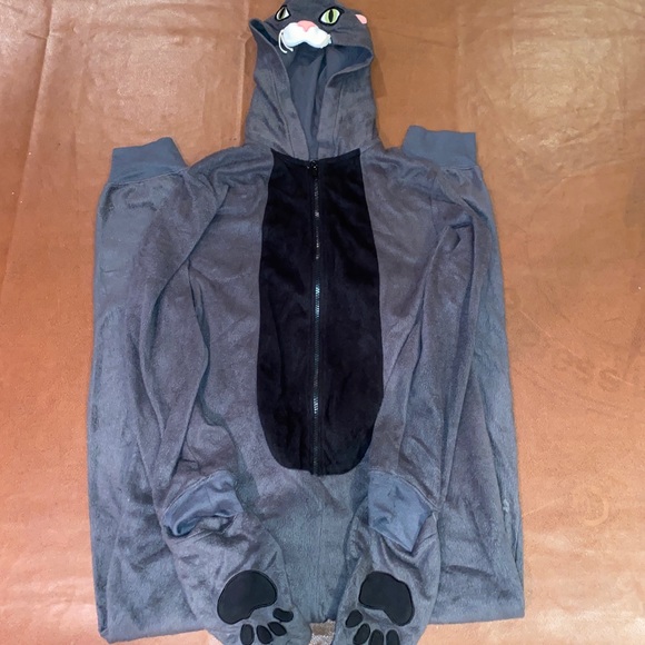 Onesie - Picture 1 of 1